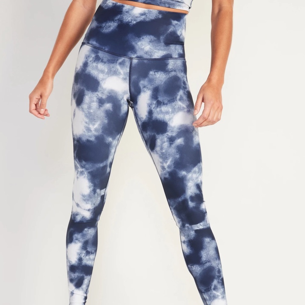 Old navy active extra high wasted leggings and bra